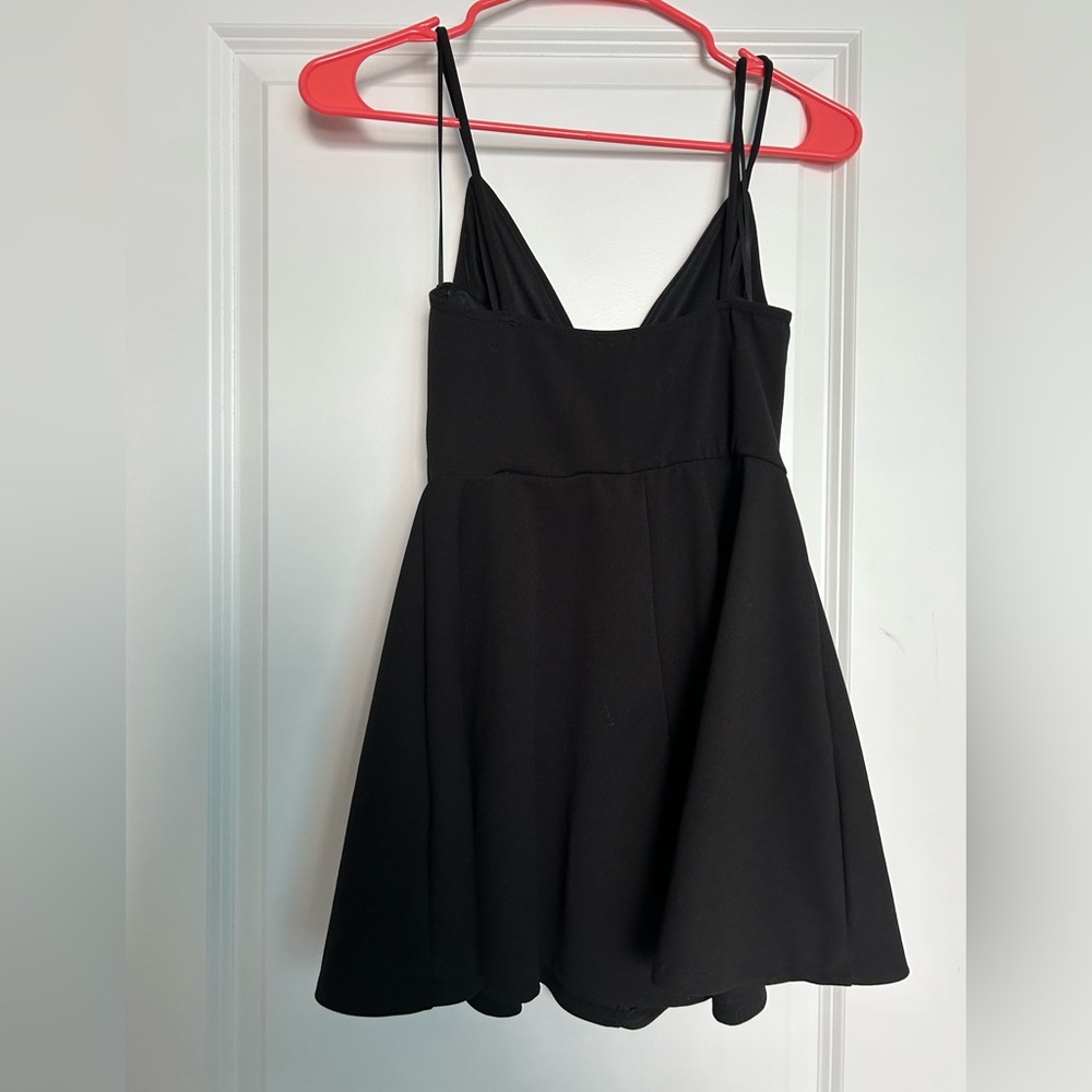 black romper - Picture 3 of 4